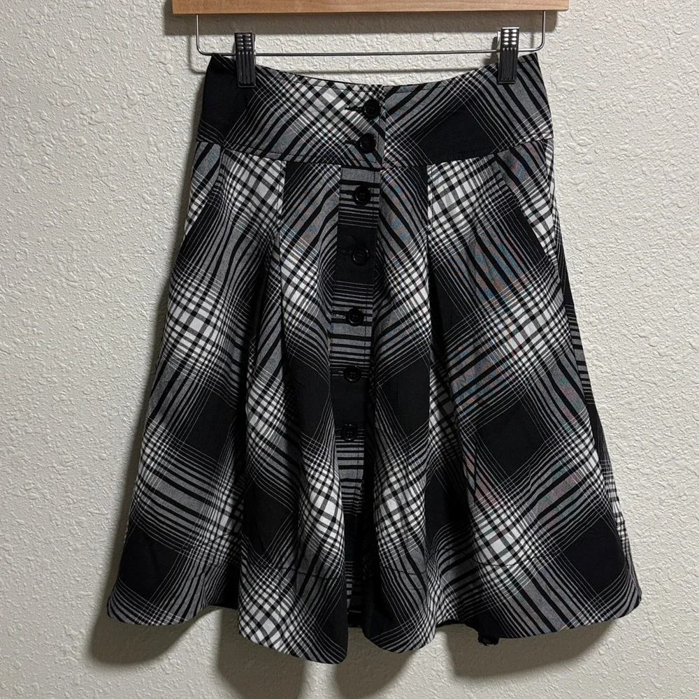 H&M button front
